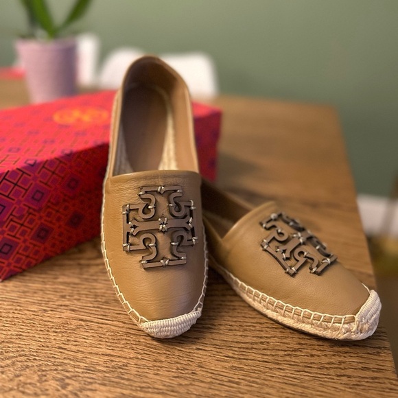 NWT! NEW! Tory Burch INES Tan Leather Espadrille Flats -US 7 Limited Almond Flou - Picture 1 of 7